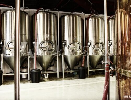 Tank cleaning nozzles for breweries